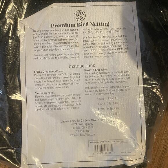 New Sealed PREMIUM Bird Safe Blueberry Netting From Gardens Alive - Picture 2 of 3